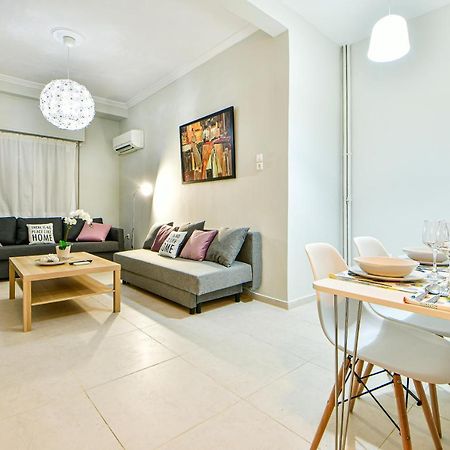 Apartmán Pleasant Flat Next To Panormou Metro Station Atény Exteriér fotografie